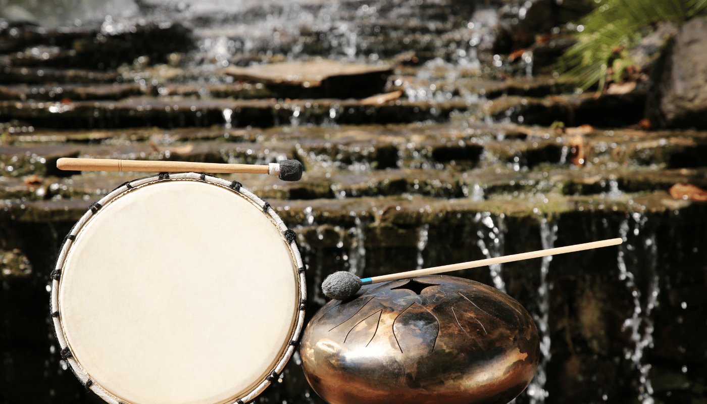 Difference between a Tongue Drum and Handpan