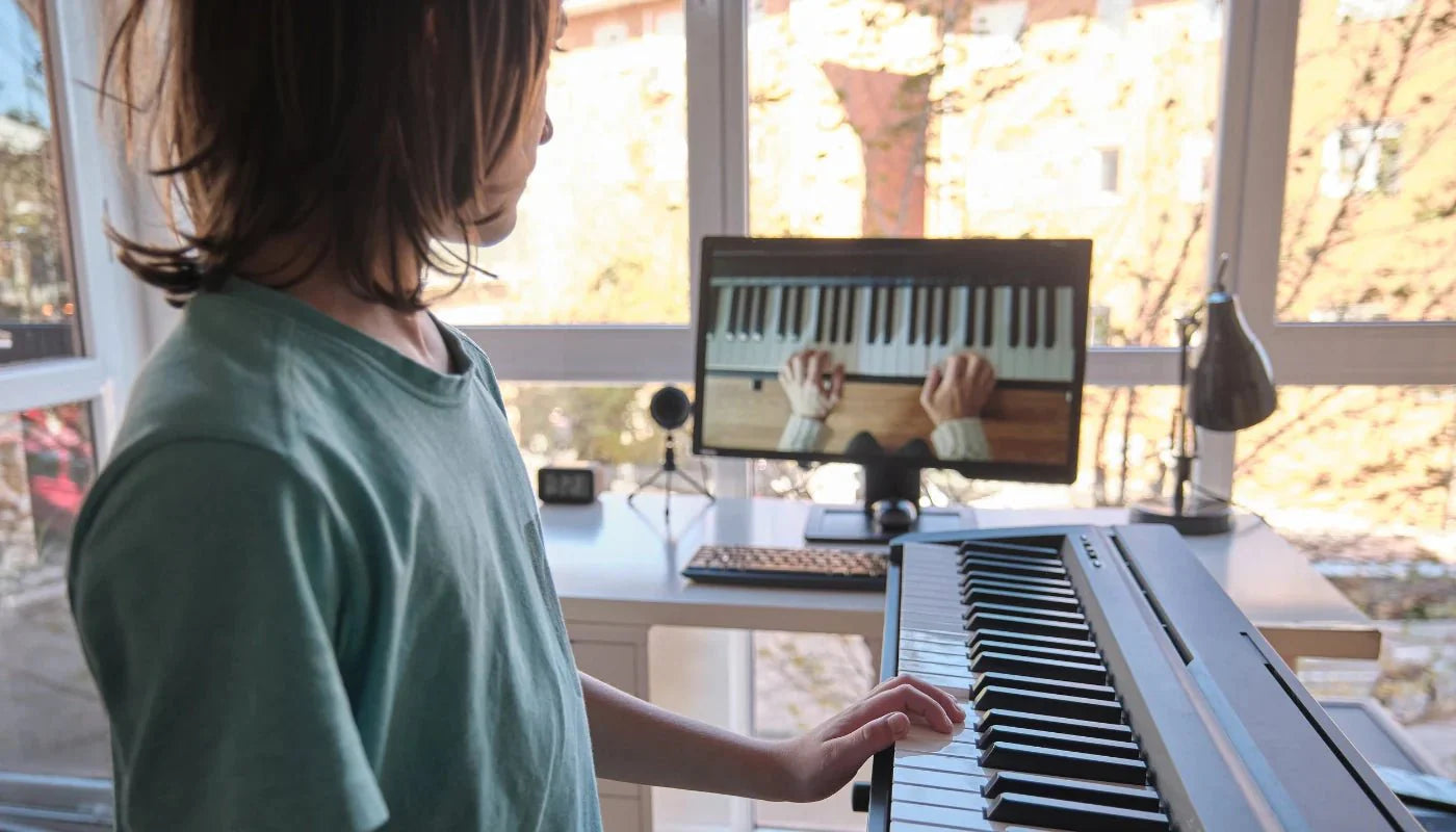 Learn How to Play Piano Online (2025)