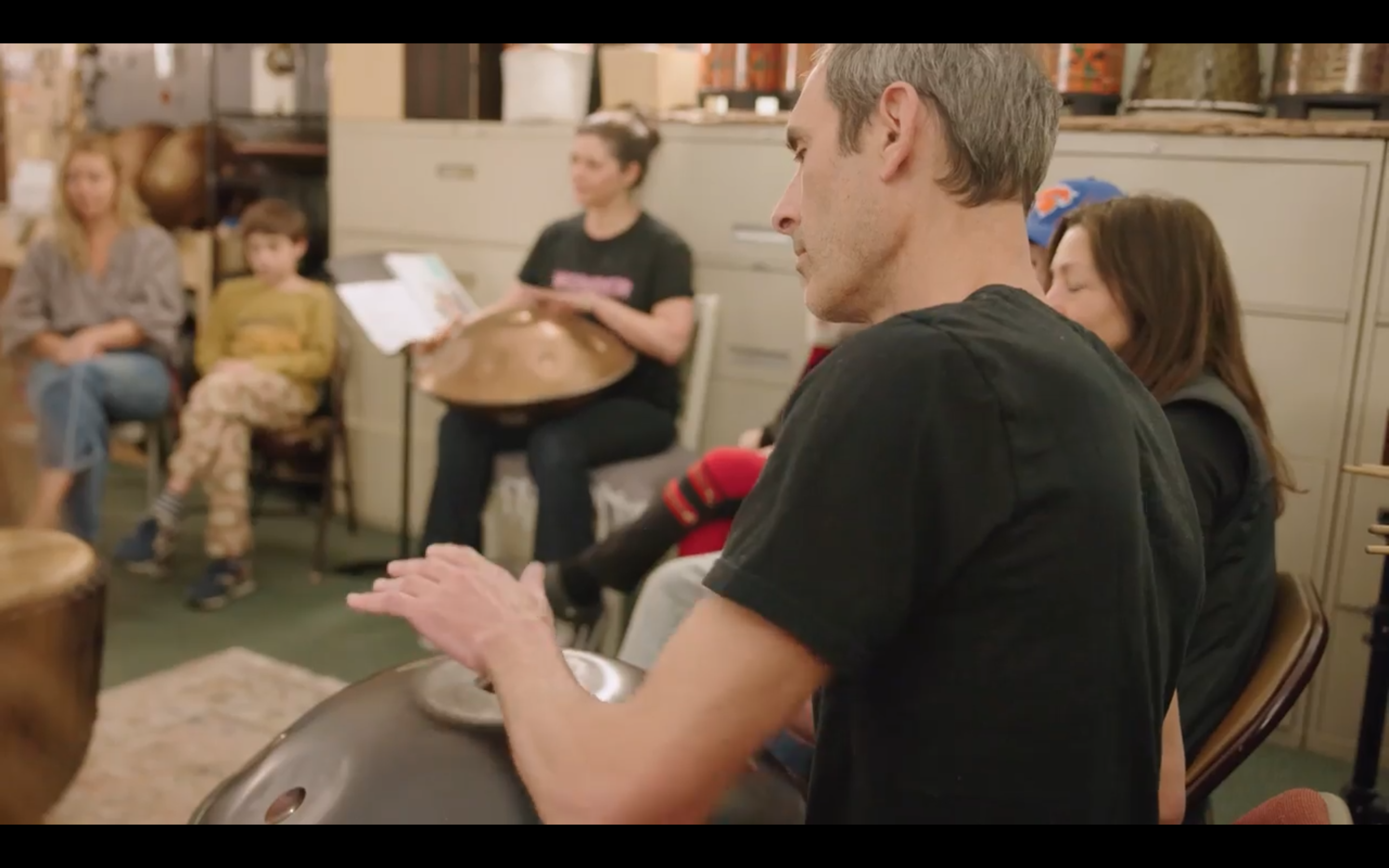 Handpan Ergonomics: Playing Comfortably for a Lifetime