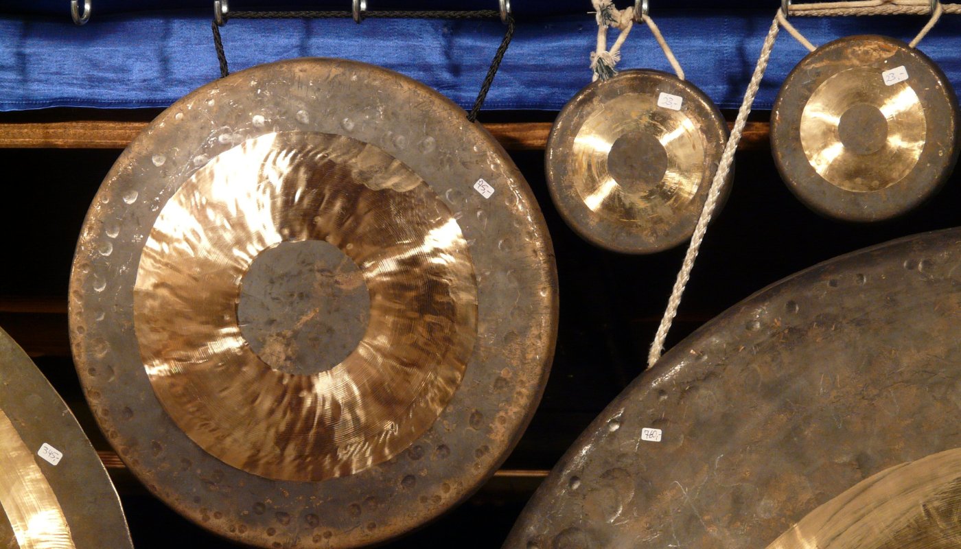 Exploring the History and Origin of Gongs - Sound Artist