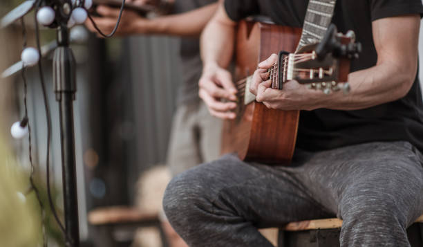Playing Handpan and Guitar Together